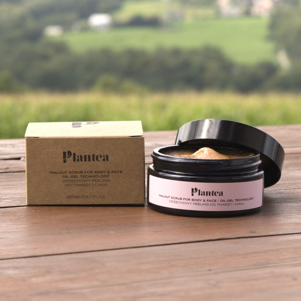 Plantea - Peeling orzechowy do twarzy i ciała 200 ml